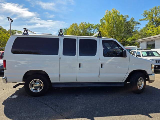 2010 Ford E-350 and Econoline 350 in Blauvelt, NY 10913 - 18046292 8