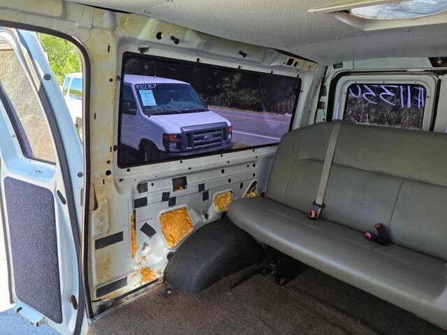 2010 Ford E-350 and Econoline 350 in Blauvelt, NY 10913 - 18046292 49