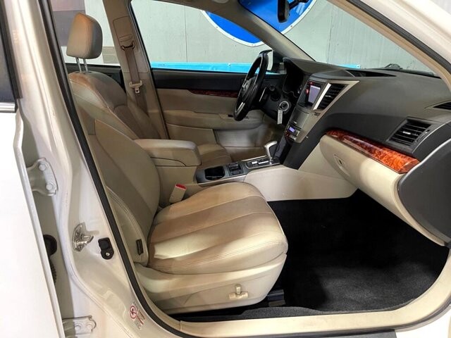 2011 Subaru Legacy in Conyers, GA 30094 - 18046295 17