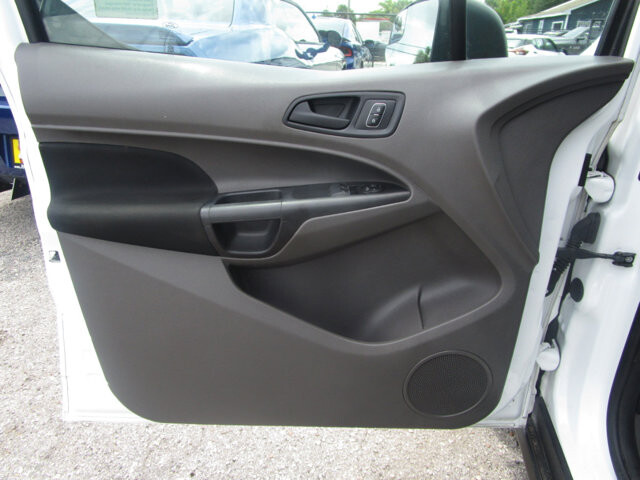 2020 Ford Transit Connect in Tampa, FL 33604-6914 - 18046296 14