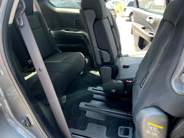 2020 Nissan Pathfinder in Baltimore, MD 21225 - 18046298 25