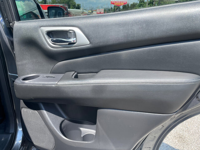 2020 Nissan Pathfinder in Baltimore, MD 21225 - 18046298 22