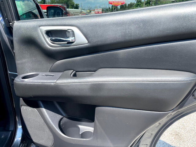 2020 Nissan Pathfinder in Baltimore, MD 21225 - 18046298 54