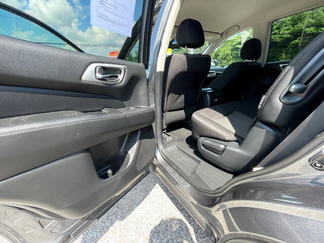 2020 Nissan Pathfinder in Baltimore, MD 21225 - 18046298 32