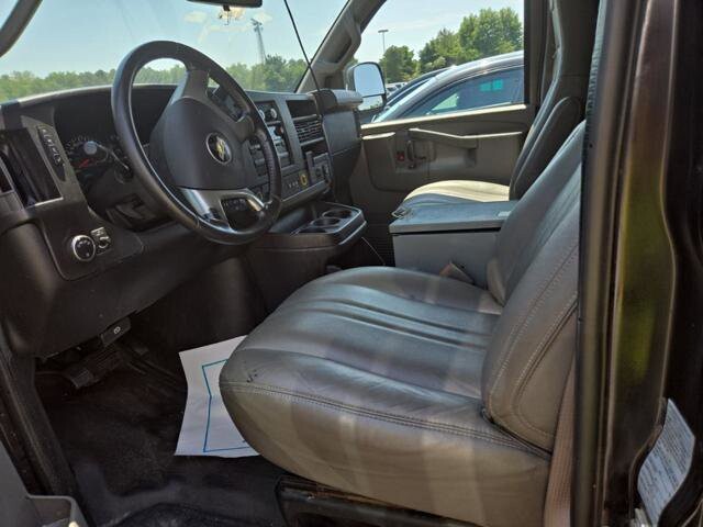 2018 Chevrolet Express 2500 in Blauvelt, NY 10913 - 18046305 58