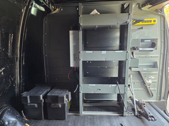 2018 Chevrolet Express 2500 in Blauvelt, NY 10913 - 18046305 46