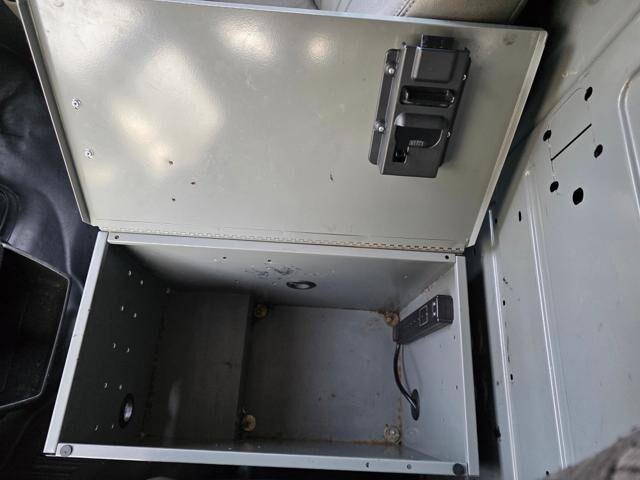 2018 Chevrolet Express 2500 in Blauvelt, NY 10913 - 18046305 24