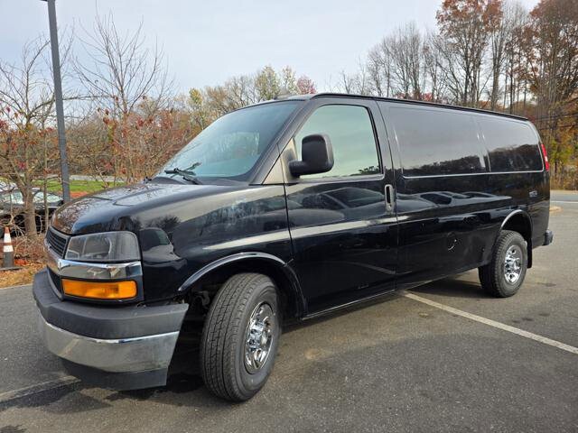 2018 Chevrolet Express 2500 in Blauvelt, NY 10913 - 18046305 3