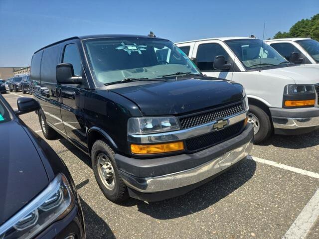 2018 Chevrolet Express 2500 in Blauvelt, NY 10913 - 18046305 51
