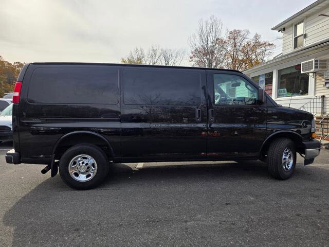 2018 Chevrolet Express 2500 in Blauvelt, NY 10913 - 18046305 8