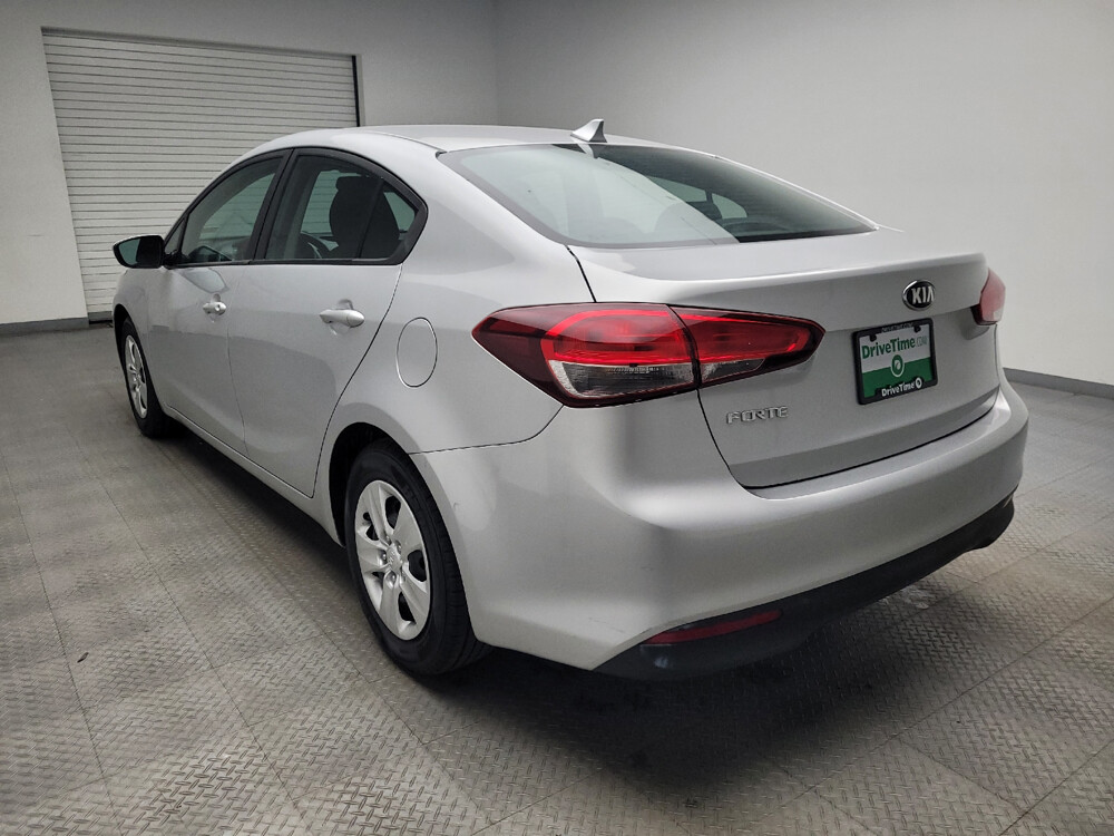 2018 Kia Forte in St. Louis, MO 63136 - 18046427 5