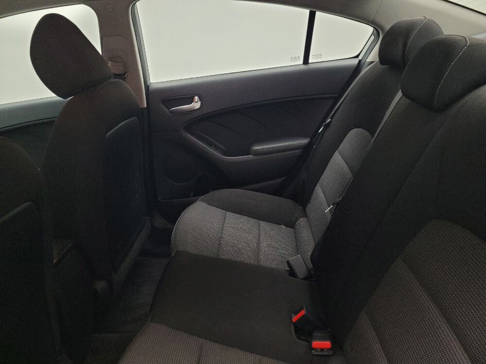 2018 Kia Forte in St. Louis, MO 63136 - 18046427 18