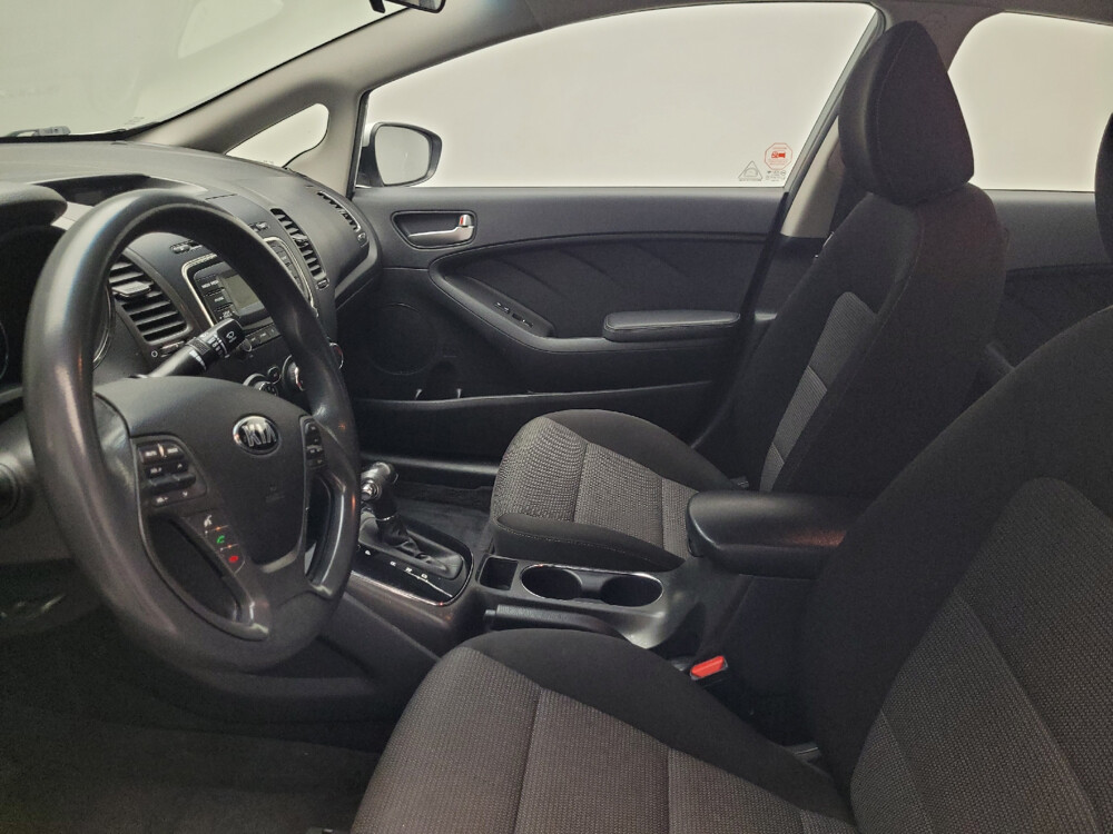 2018 Kia Forte in St. Louis, MO 63136 - 18046427 17