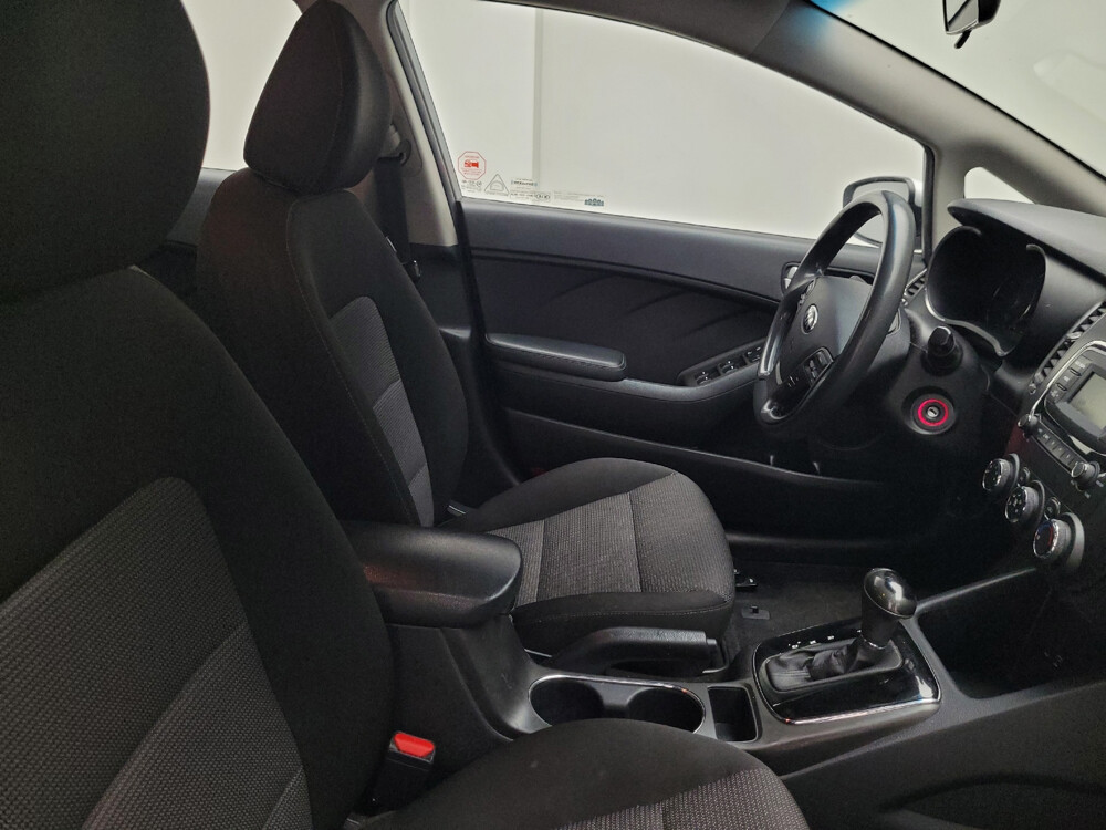 2018 Kia Forte in St. Louis, MO 63136 - 18046427 21