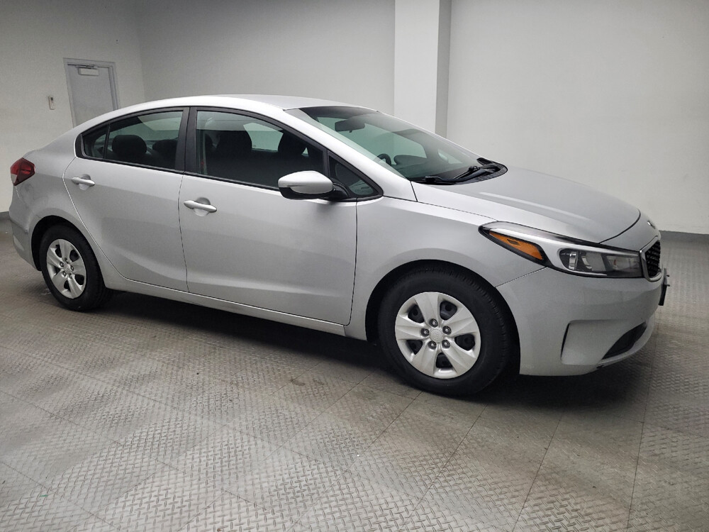 2018 Kia Forte in St. Louis, MO 63136 - 18046427 11