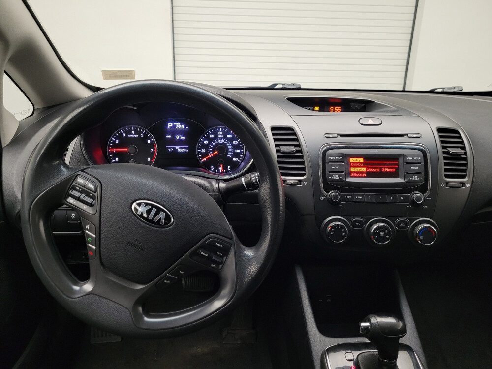 2018 Kia Forte in St. Louis, MO 63136 - 18046427 22