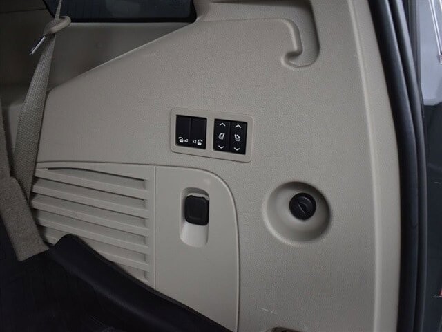 2020 Cadillac Escalade in Winchester, VA 22602 - 18046528 28