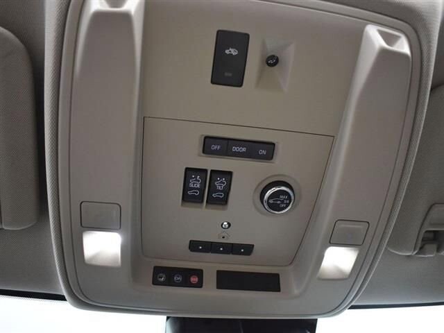 2020 Cadillac Escalade in Winchester, VA 22602 - 18046528 19