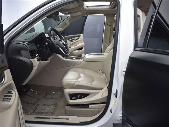 2020 Cadillac Escalade in Winchester, VA 22602 - 18046528 23