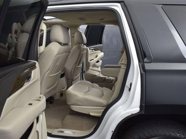 2020 Cadillac Escalade in Winchester, VA 22602 - 18046528 25