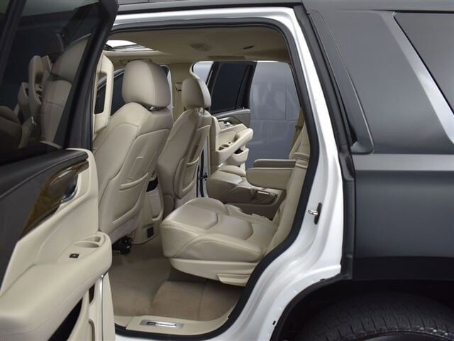 2020 Cadillac Escalade in Winchester, VA 22602 - 18046528 25