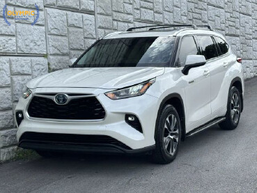 2020 Toyota Highlander in Decatur, GA 30032