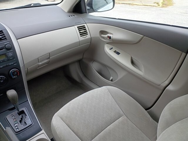 2009 Toyota Corolla in Hudson, FL 34669 - 18046549 13