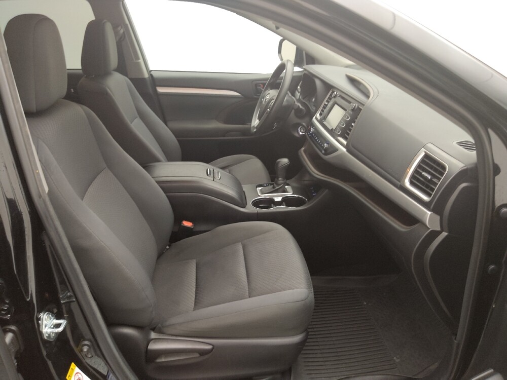 2017 Toyota Highlander in St. Louis, MO 63125 - 18046778 21