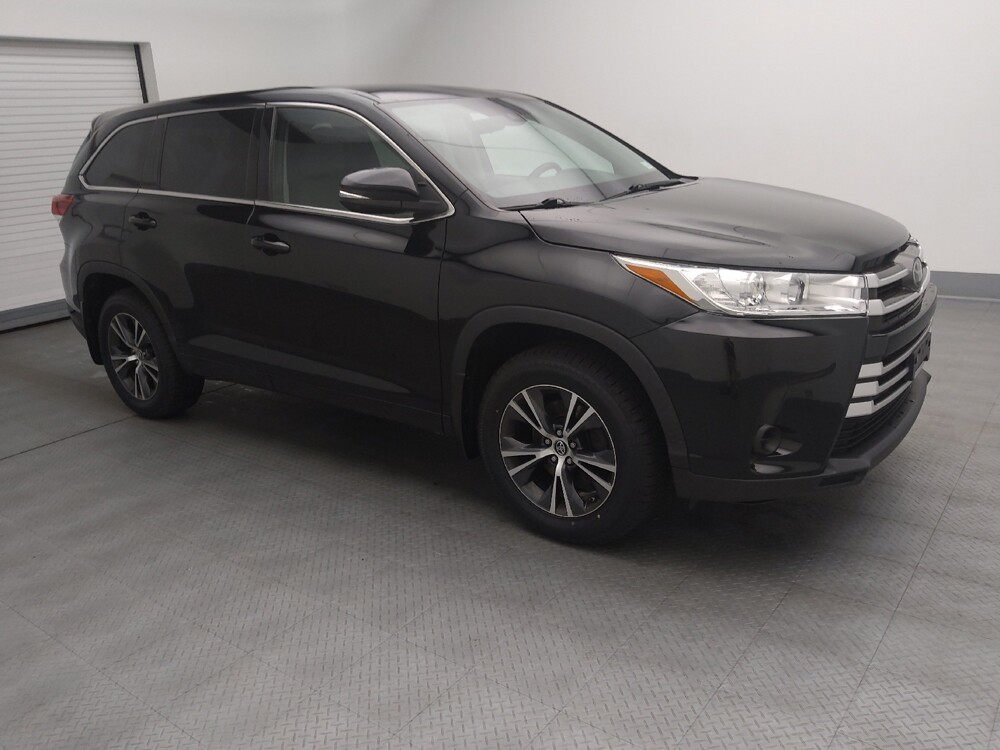 2017 Toyota Highlander in St. Louis, MO 63125 - 18046778 11