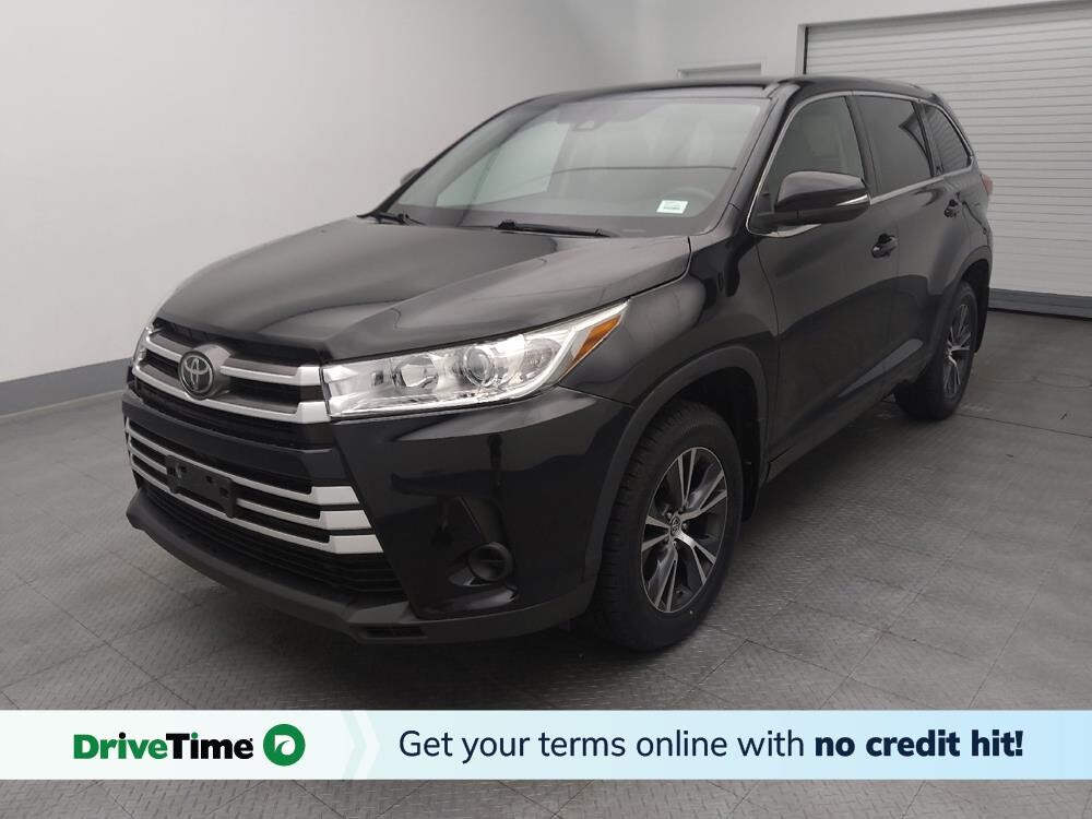 2017 Toyota Highlander in St. Louis, MO 63125 - 18046778