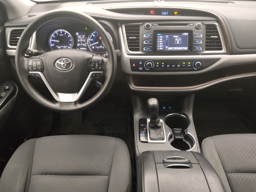 2017 Toyota Highlander in St. Louis, MO 63125 - 18046778 22