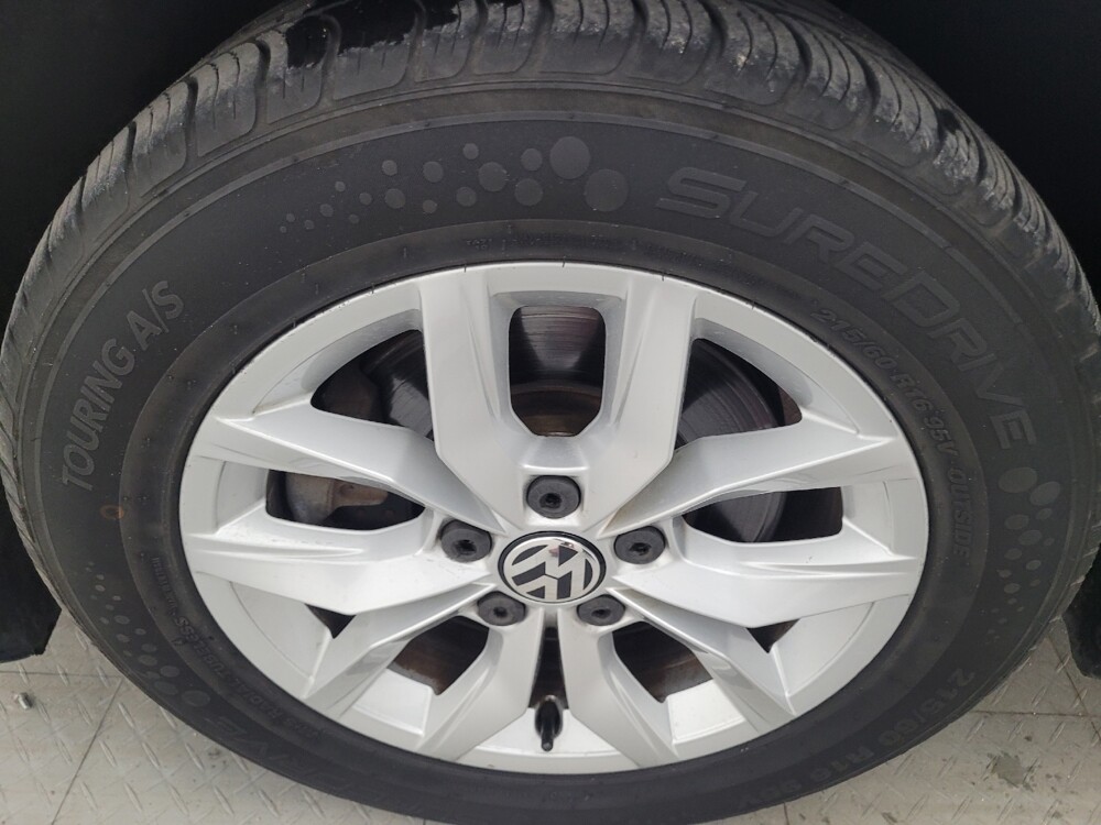 2018 Volkswagen Passat in Tampa, FL 33619 - 18046827 31