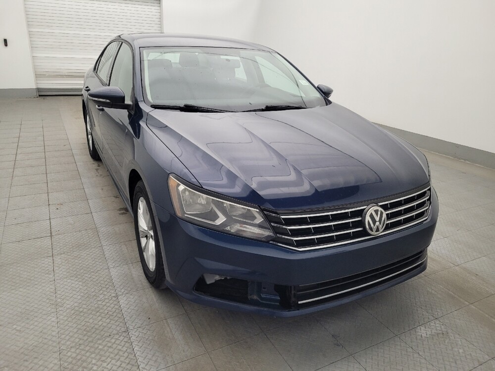 2018 Volkswagen Passat in Tampa, FL 33619 - 18046827 13