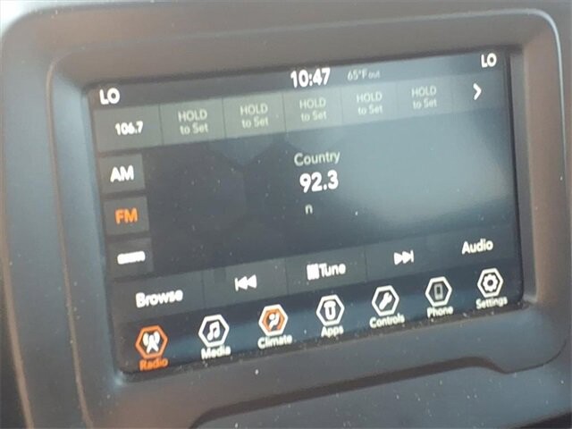 2018 Jeep Renegade in Troy, IL 62294-1376 - 18047011 6