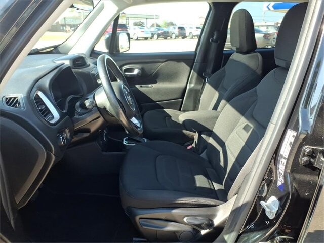 2018 Jeep Renegade in Troy, IL 62294-1376 - 18047011 20