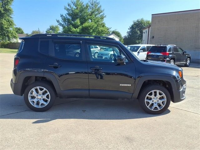 2018 Jeep Renegade in Troy, IL 62294-1376 - 18047011 26