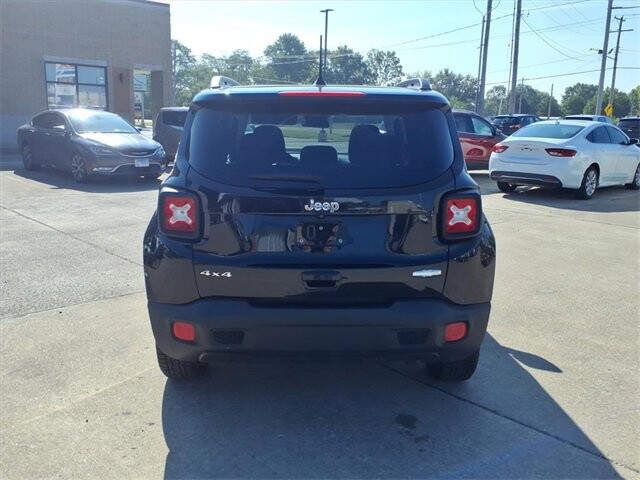 2018 Jeep Renegade in Troy, IL 62294-1376 - 18047011 24