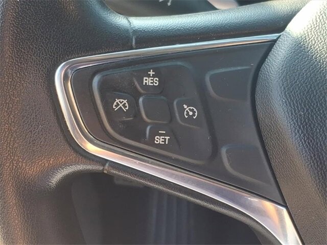 2018 Chevrolet Malibu in Troy, IL 62294-1376 - 18047015 12