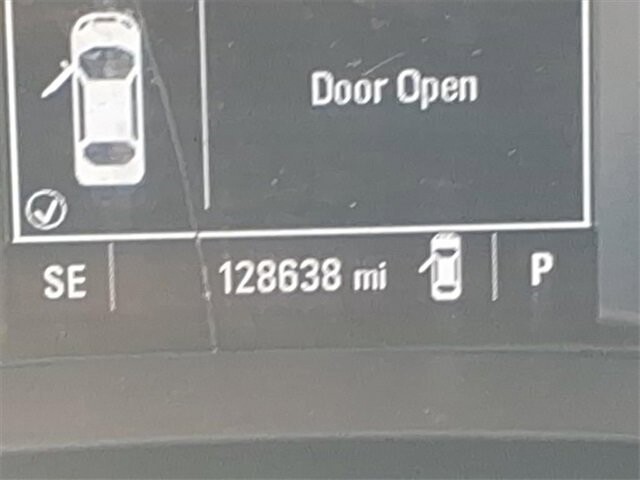 2018 Chevrolet Malibu in Troy, IL 62294-1376 - 18047015 11