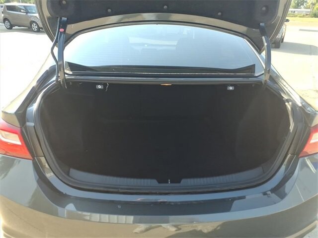 2018 Chevrolet Malibu in Troy, IL 62294-1376 - 18047015 22