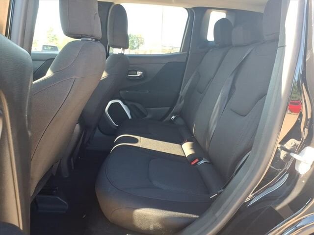 2018 Jeep Renegade in Troy, IL 62294-1376 - 18047028 22