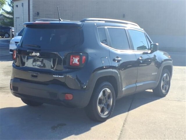 2018 Jeep Renegade in Troy, IL 62294-1376 - 18047028 25