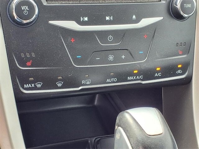 2015 Ford Fusion in Troy, IL 62294-1376 - 18047031 9