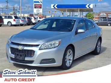 2016 Chevrolet Malibu in Troy, IL 62294-1376