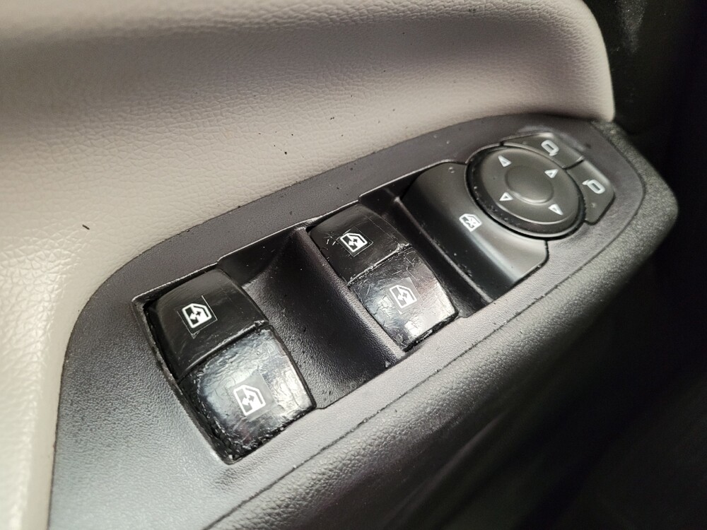 2018 Chevrolet Equinox in Miamisburg, OH 45342 - 18047341 27