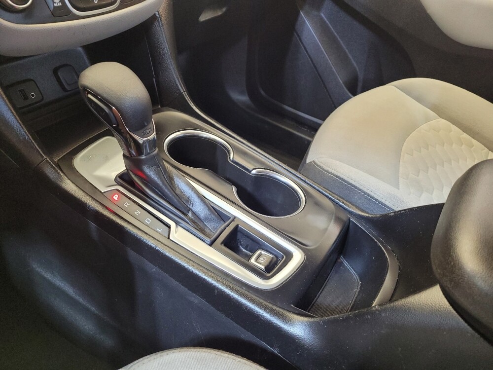 2018 Chevrolet Equinox in Miamisburg, OH 45342 - 18047341 26