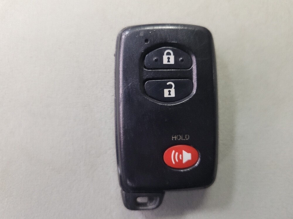 2014 Toyota Prius in Duluth, GA 30096 - 18047358 32