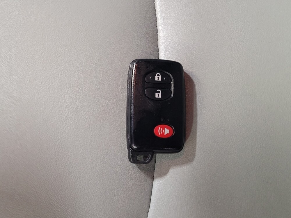 2015 Toyota Prius in Jacksonville, FL 32210 - 18047372 32