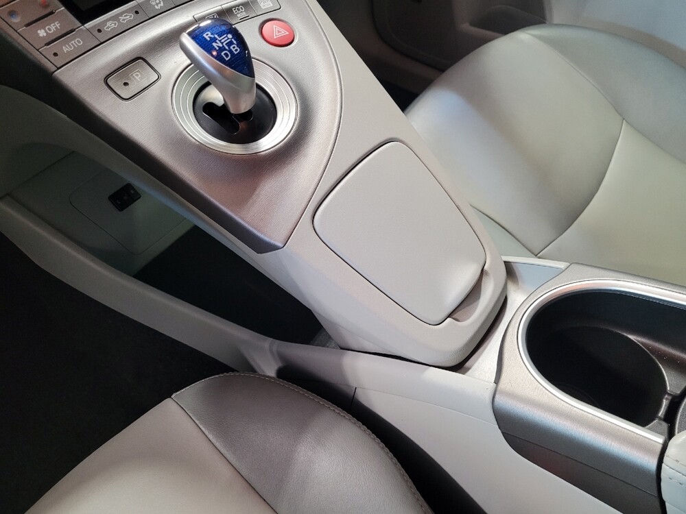 2015 Toyota Prius in Jacksonville, FL 32210 - 18047372 26