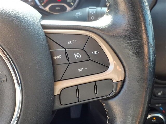 2016 Jeep Renegade in Troy, IL 62294-1376 - 18047495 13